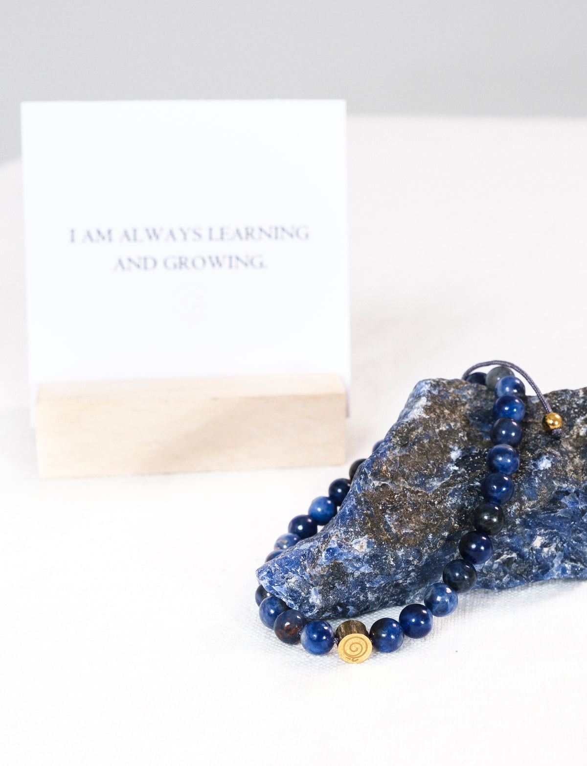Sodalite Crystal Reminder Bracelet – Finding your voice | Adult